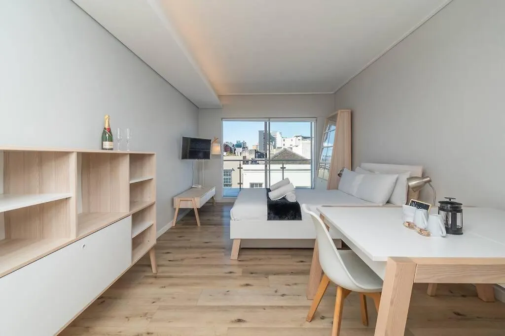 Studio Apartment In Loop Street With City Views Cape Town