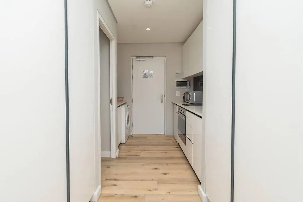 Studio Apartment In Loop Street With City Views Cape Town